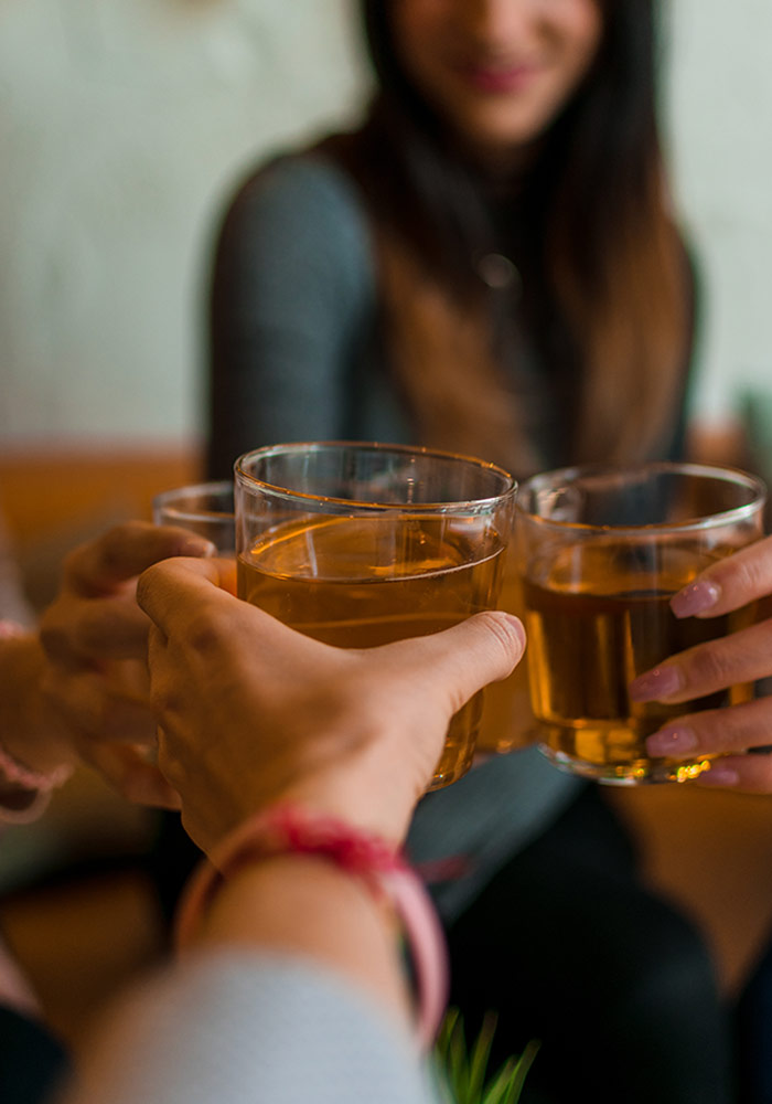 friends with glasses of drinks