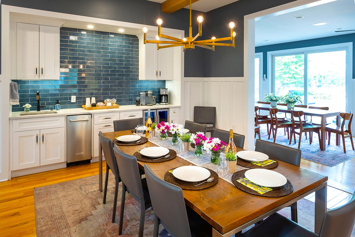 kitchen dining decorated table