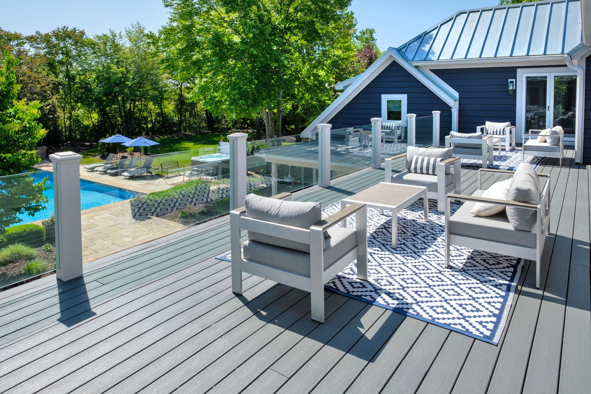 outdoor upstairs deck